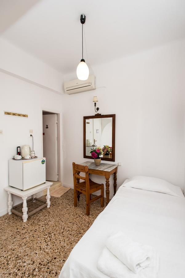 Hotel Delphines Mykonos Town Exterior photo