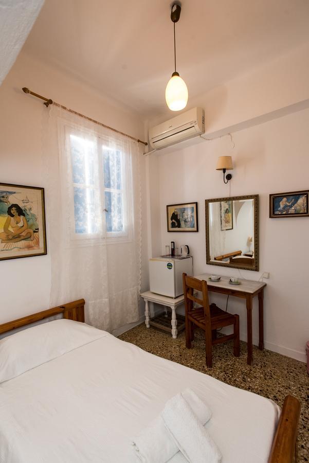 Hotel Delphines Mykonos Town Exterior photo